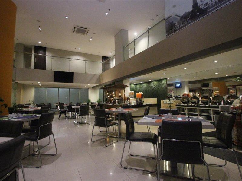 @Hom Semarang Simpang Lima Otel Dış mekan fotoğraf
