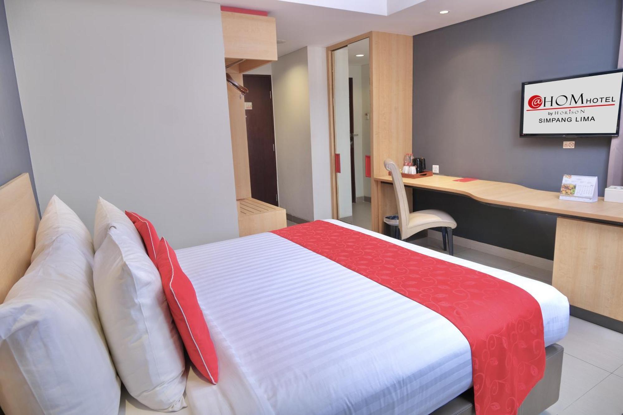 @Hom Semarang Simpang Lima Otel Dış mekan fotoğraf