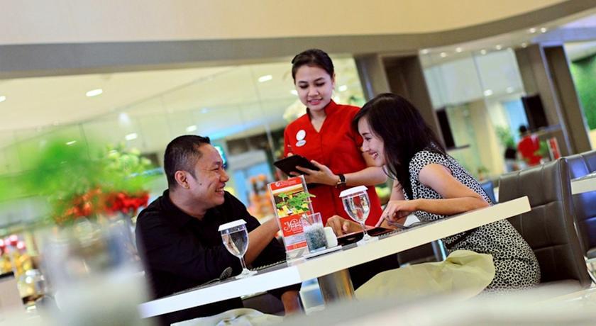 @Hom Semarang Simpang Lima Otel Dış mekan fotoğraf